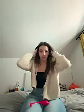 StripChat DoriDelux66 is Freechat DoriDelux66 — Naked Walk